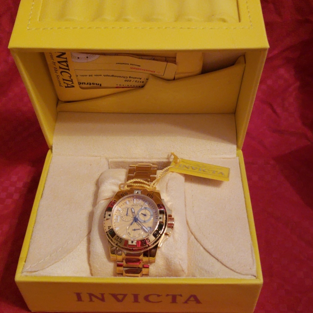 Authentic Invicta watch (women's)